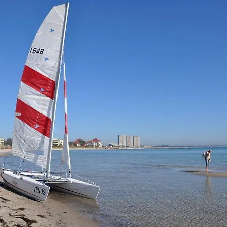 Apartment Burgtiefe Suedstrand 